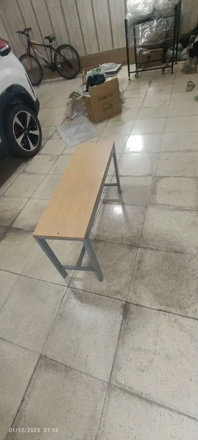 یک عدد نیم کت فلزی|صندلی و نیمکت|قرچک, مهدیه|دیوار