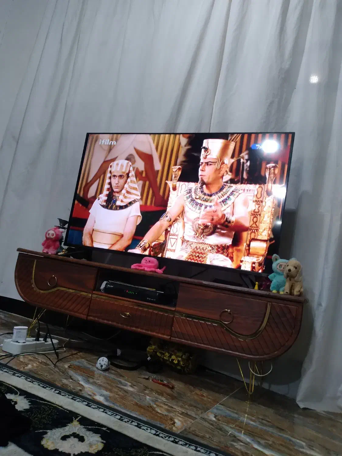 سلام زیر ال ای دی  یا همون زیرتلویزنی  فروشی|میز تلویزیون|رستم, |دیوار