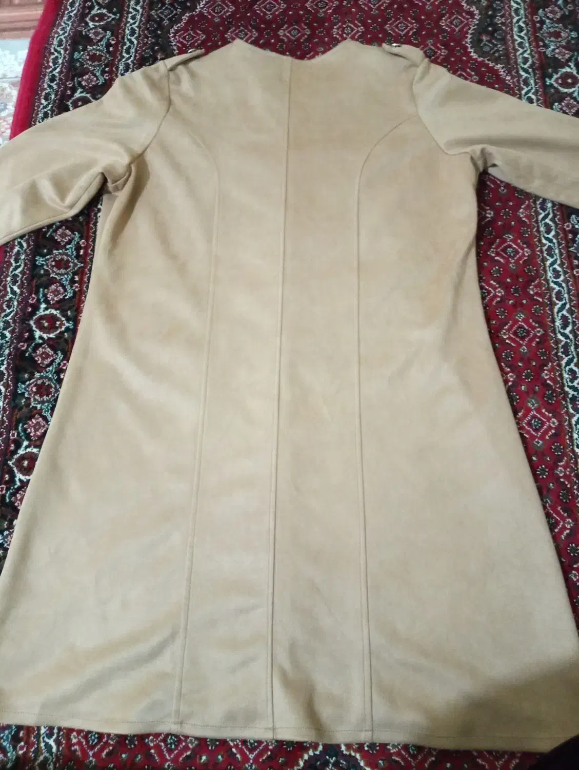 مانتو|لباس|سقز, |دیوار