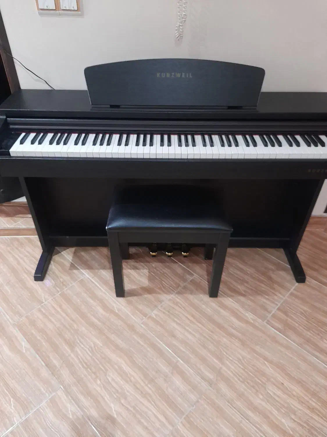 پیانو کروز ویل آلمانی|پیانو، کیبورد، آکاردئون|گرگان, |دیوار