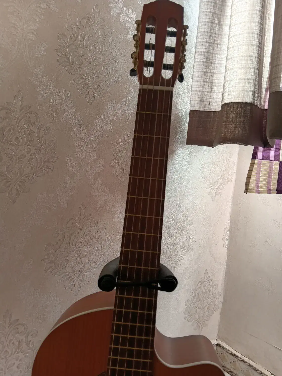 گیتار پارسی|گیتار، بیس، امپلیفایر|قیامدشت - خاورشهر, |دیوار