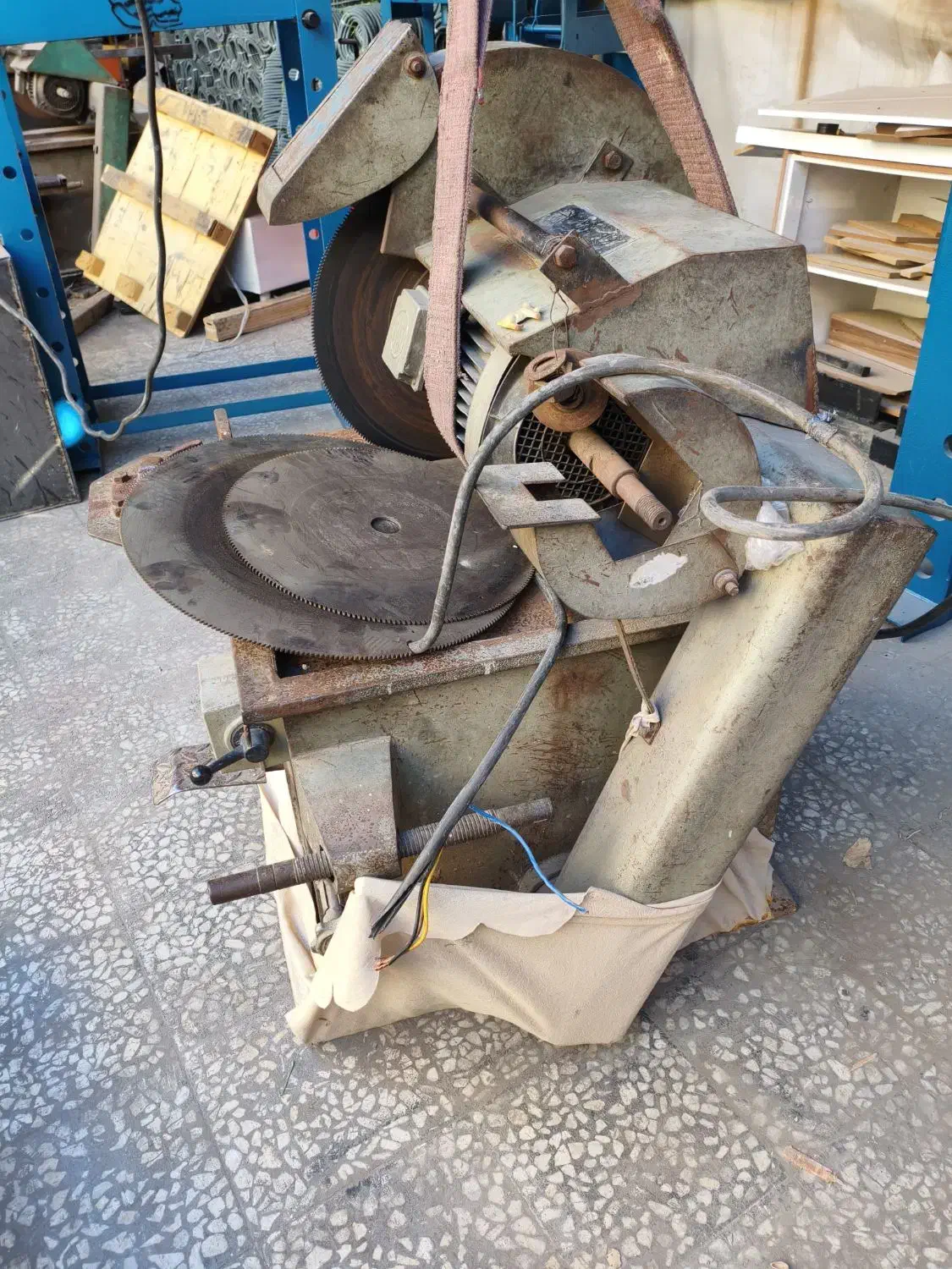 اره آتشی|ماشین‌آلات صنعتی|نجف‌آباد, کشاورز|دیوار