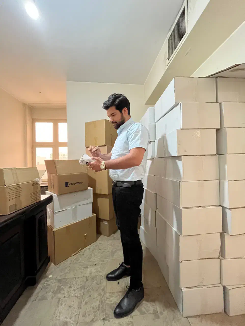 کشلس app دیواری خودپرداز|فروشگاه و مغازه|تهران, صادقیه|دیوار