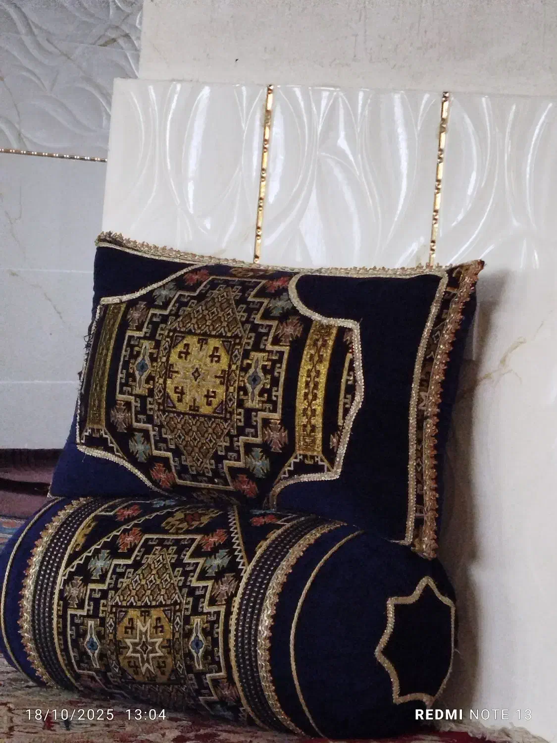 روبالشتی روپشتی|مبلمان خانگی و میز عسلی|یاسوج, |دیوار