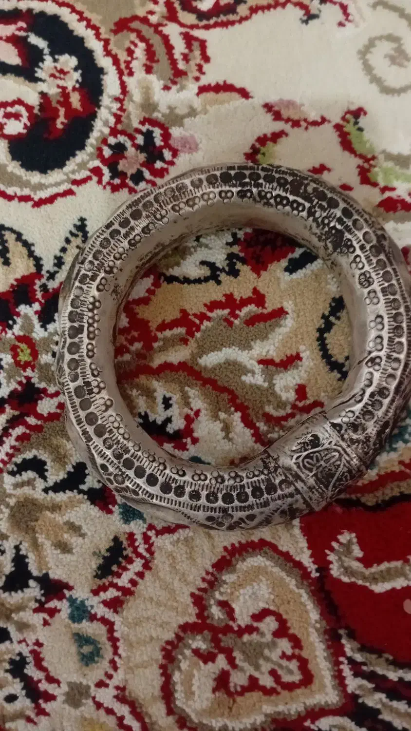 دست بند به نام (خلخال) نقره|کلکسیون اشیاء عتیقه|اسالم, |دیوار