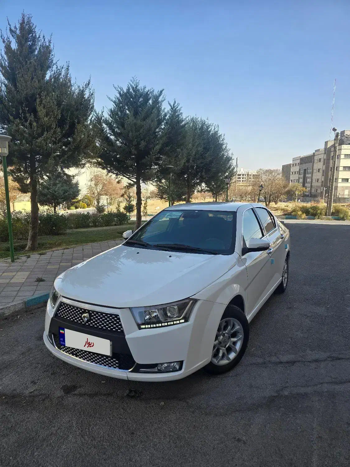 دنا پلاس ۶ دنده ef7p|خودرو سواری و وانت|همدان, |دیوار