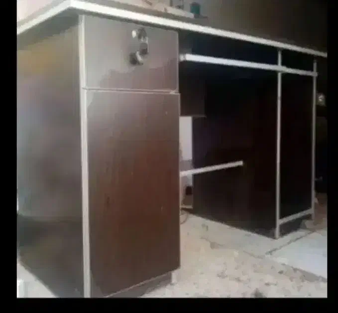 میز|میز تحریر و کامپیوتر|کرمان, |دیوار