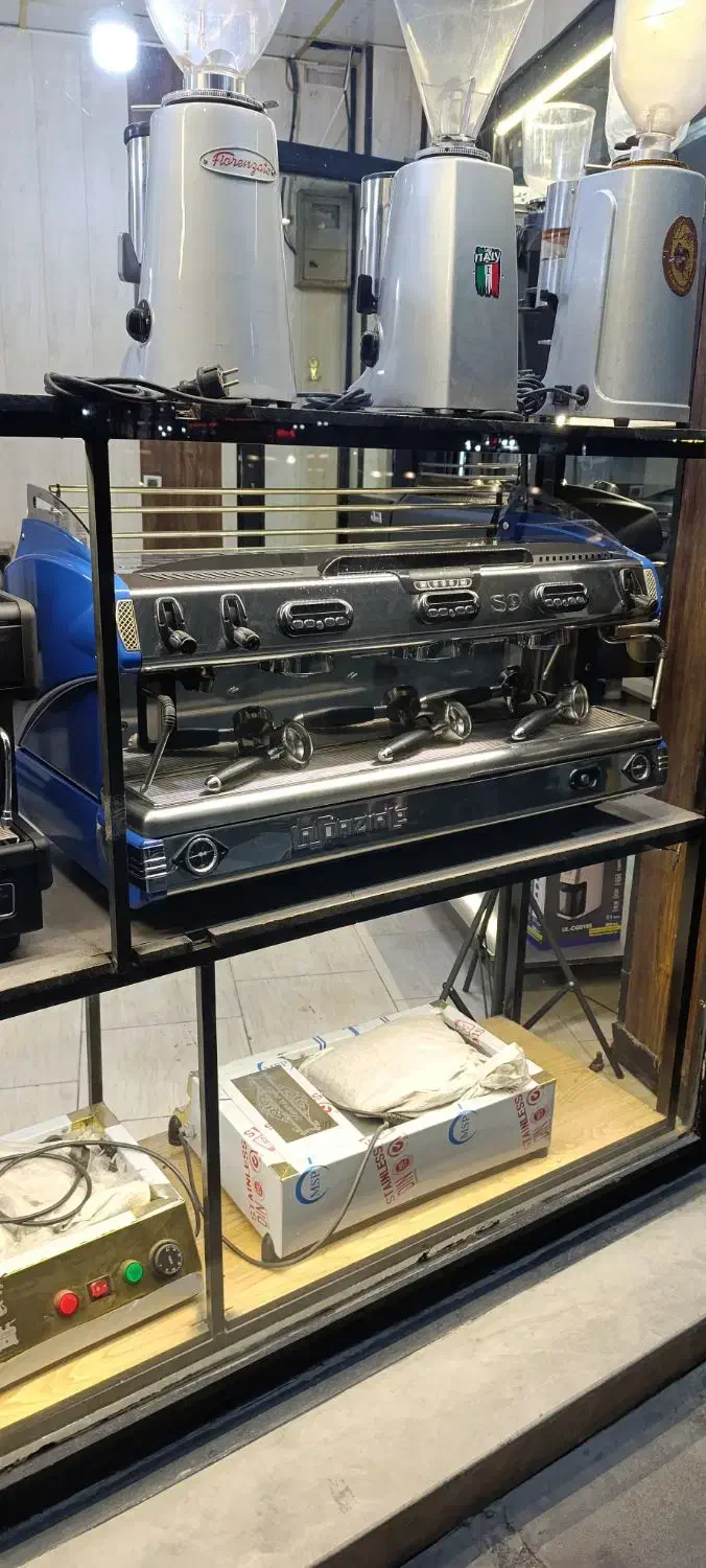 دستگاه صنعتی قهوه ساز|کافیشاپ و رستوران|تهران, فلسطین (میدان انقلاب)|دیوار