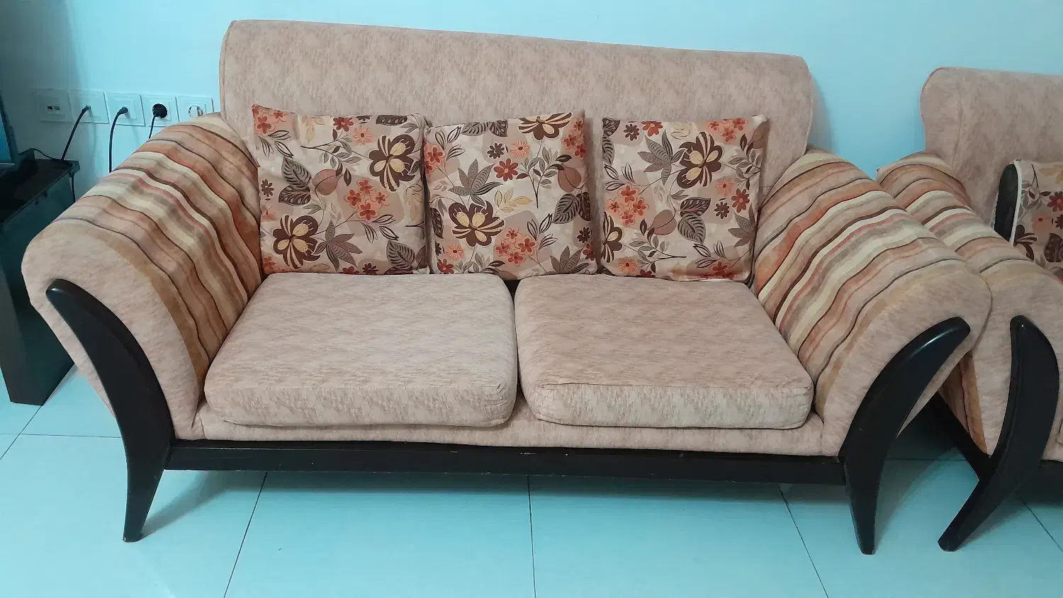 مبل راحتی|مبلمان خانگی و میز عسلی|کرج, شهرک بنفشه|دیوار