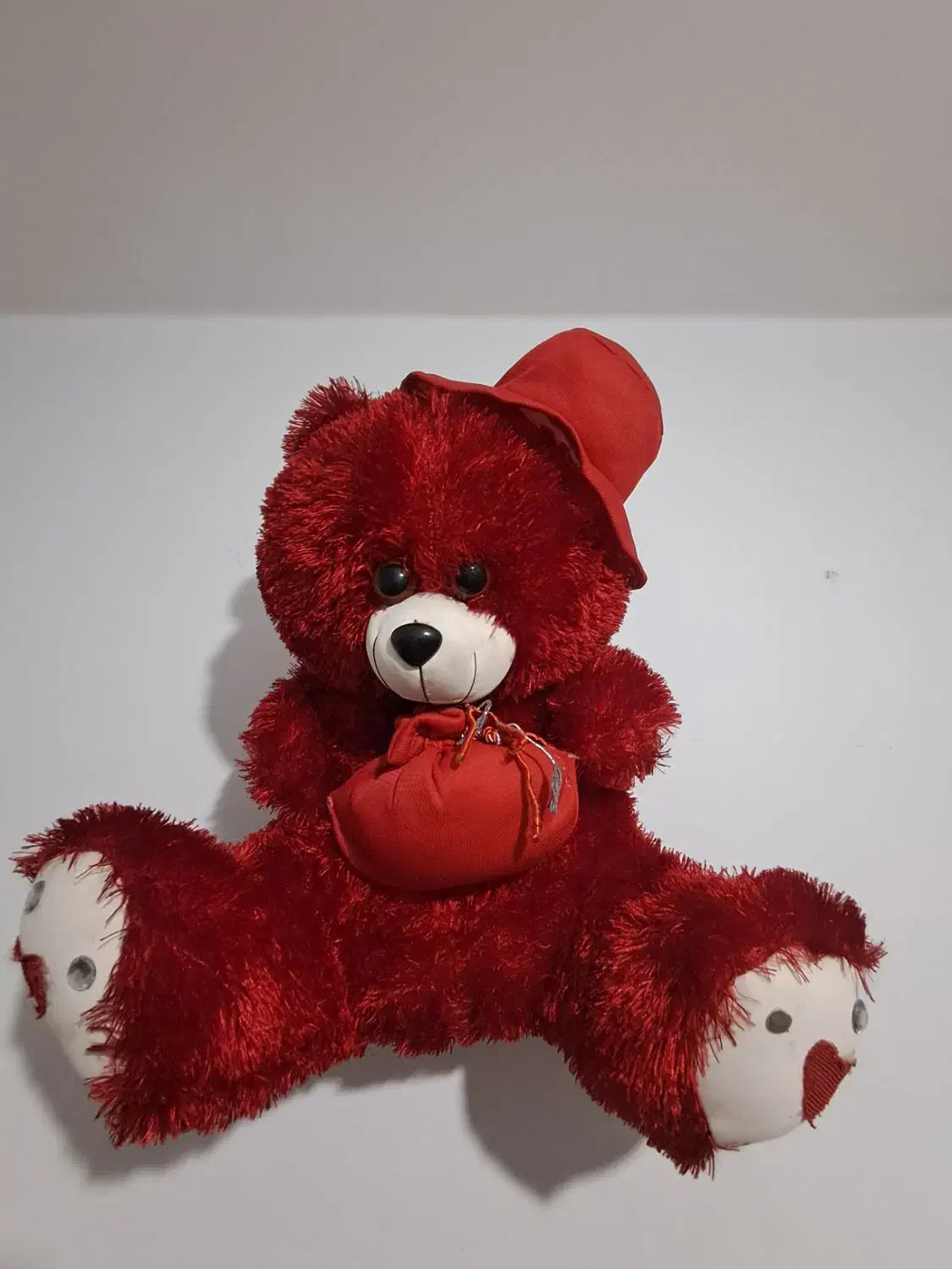 عروسک.|اسباب‌‌بازی|همدان, |دیوار