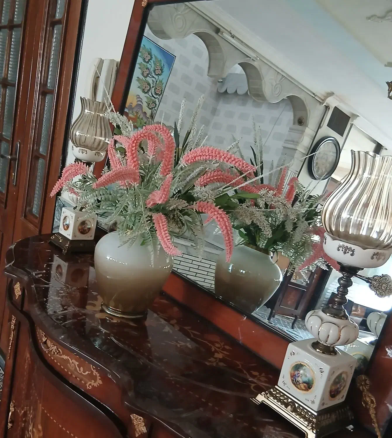 گل گلدون|گل مصنوعی|بروجرد, |دیوار