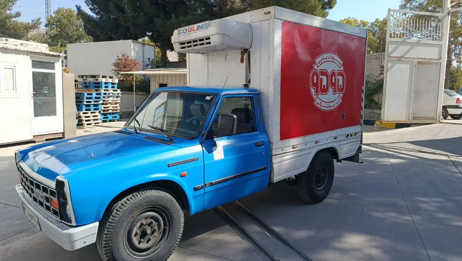 ماشین نیسان یخچال دار|خودرو سواری و وانت|کرمانشاه, |دیوار