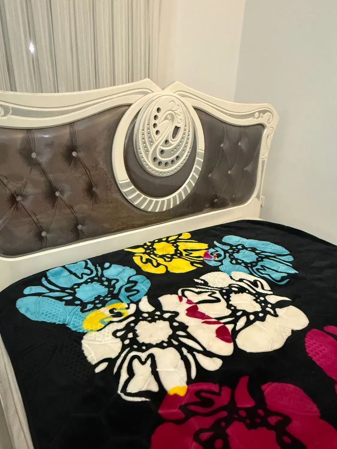 تخت خواب دو نفره|تخت و سرویس خواب|نوشهر, |دیوار