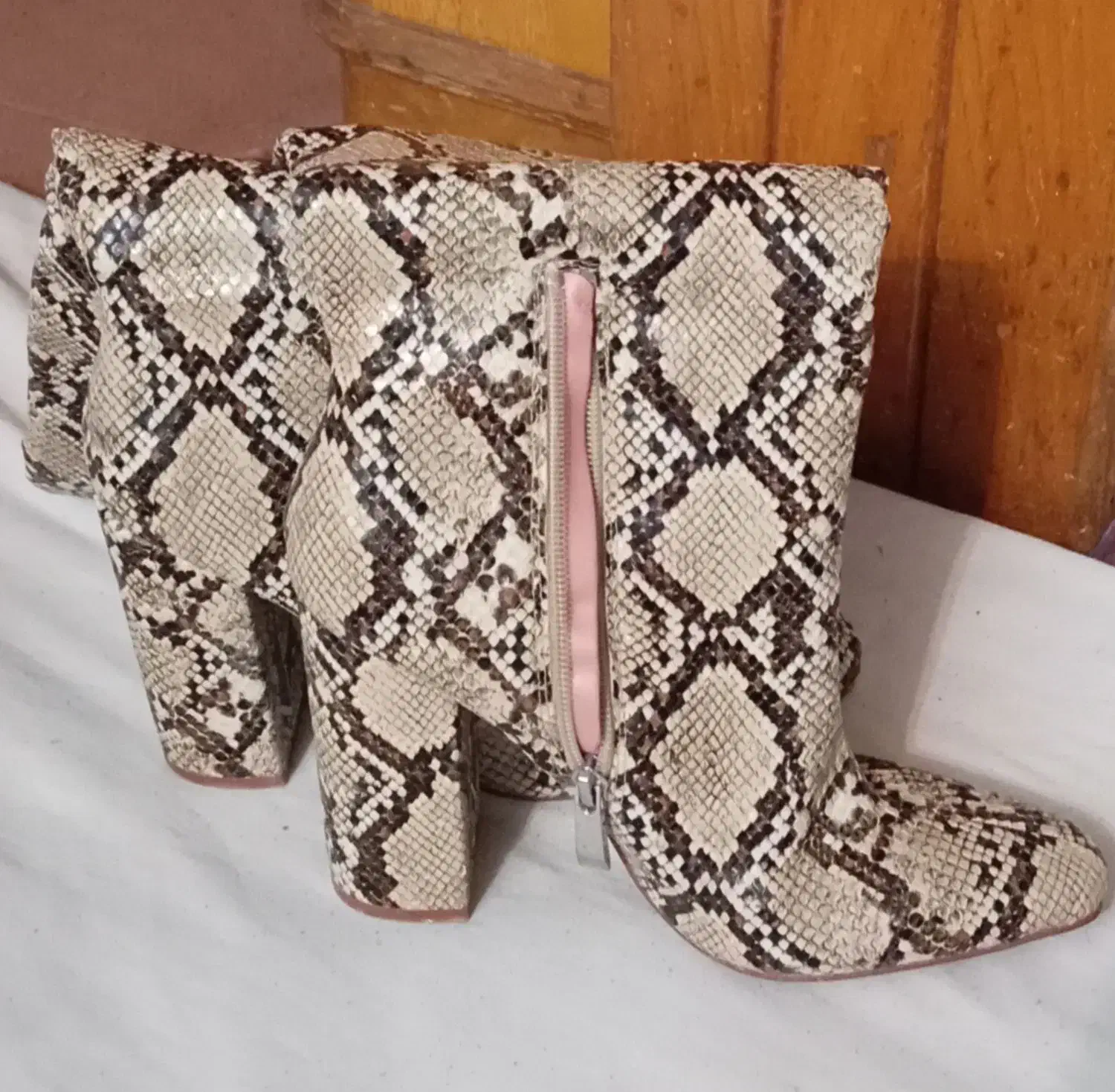 چکمه بلند پوست ماری خارجی|کیف، کفش، کمربند|شیراز, وصال|دیوار