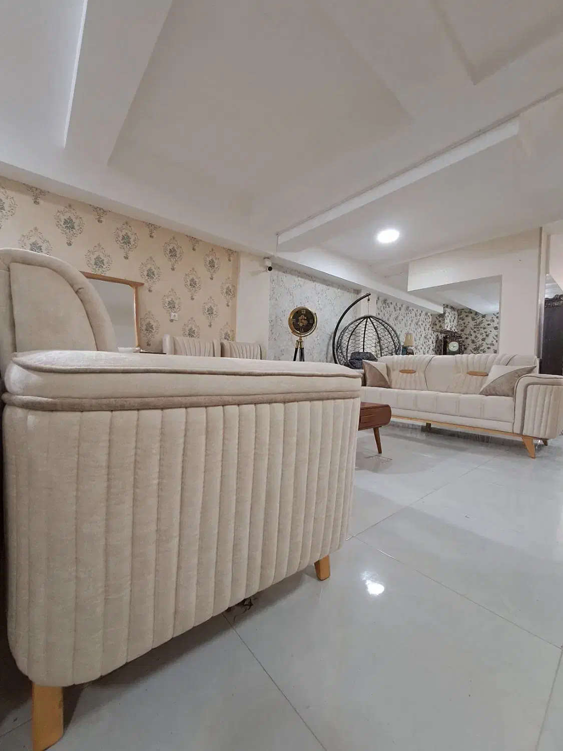 مبل مهران|مبلمان خانگی و میز عسلی|شاهین دژ, |دیوار