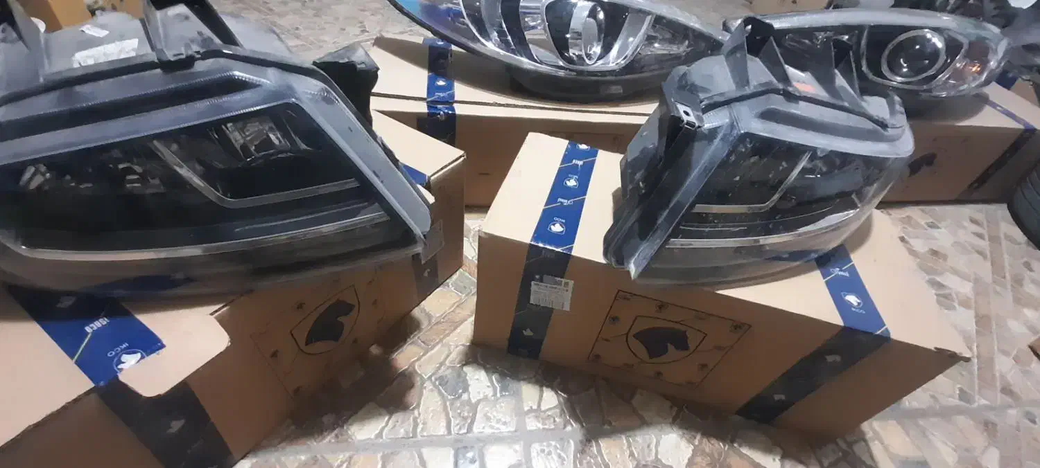 چراغ ۲۰۷ سورن پلاس ودنا|قطعات یدکی و لوازم جانبی|مرودشت, ثبت احوال|دیوار