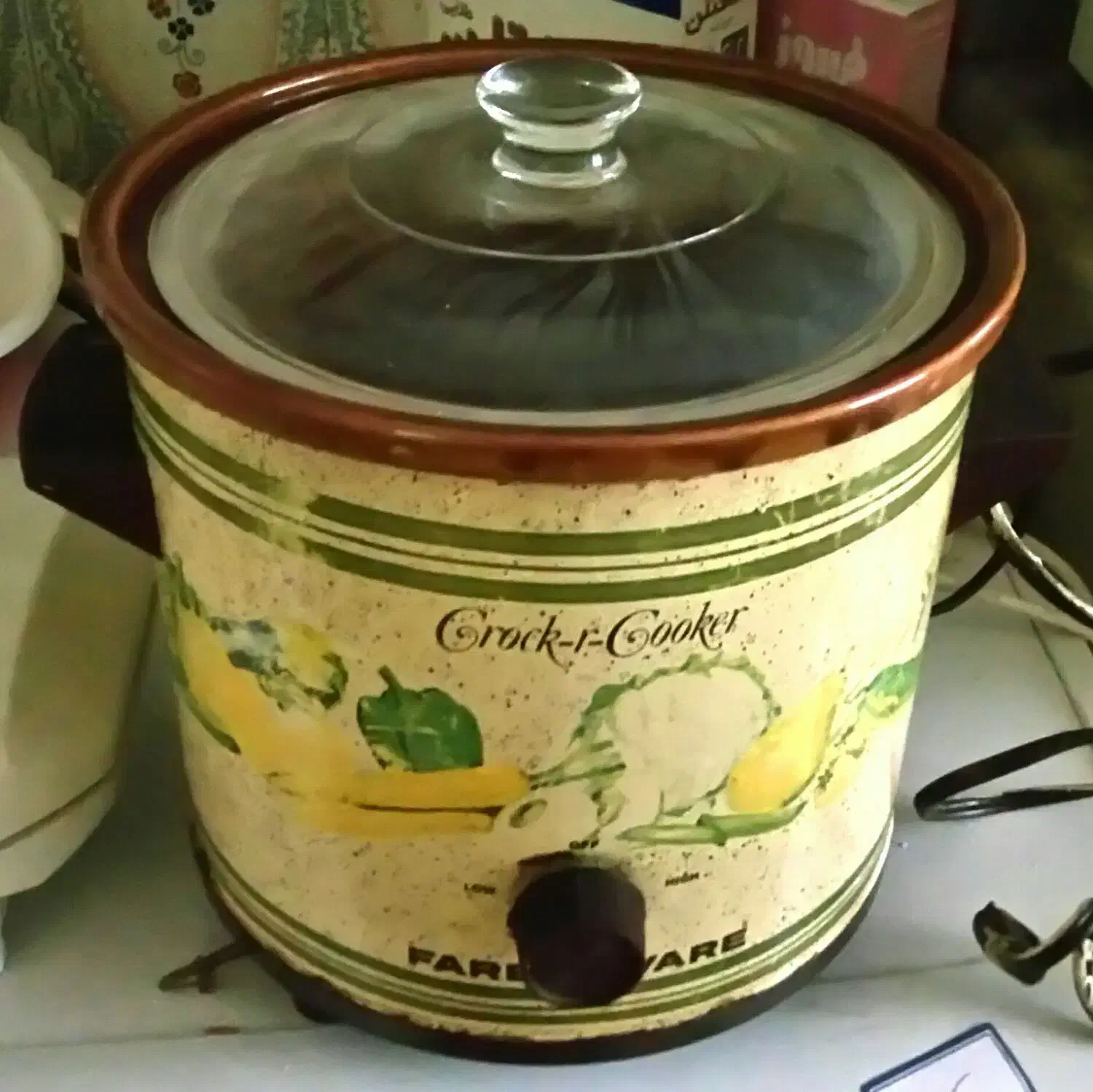 آرام پز سرامیکی قدیمی آمریکایی ۱۱۰ ولت در حد نو|ظروف پخت‌وپز|تهران, نیروی هوایی (پیروزی)|دیوار