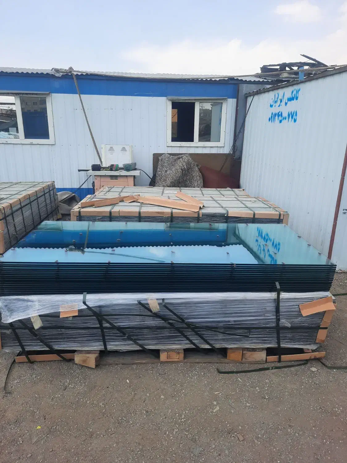 خرید و فروش شیشه سکوریت نو و دست دوم|عمده‌فروشی|تهران, علی‌آباد|دیوار