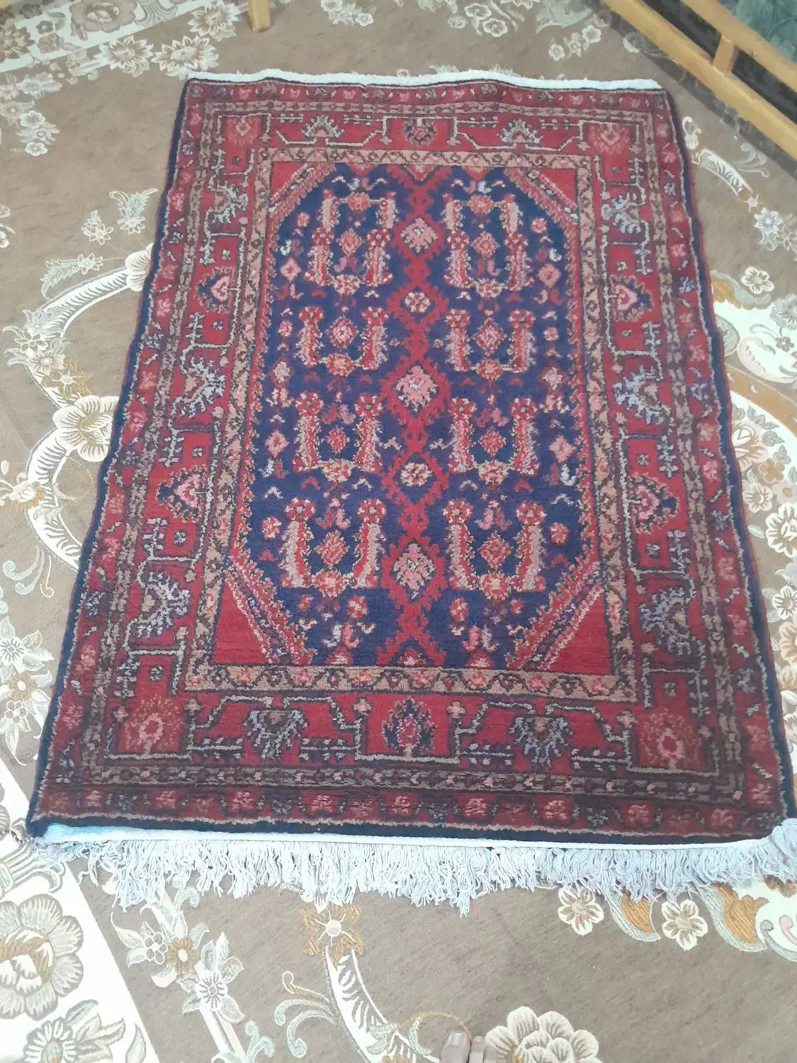 فروشی|فرش|پردیس, فاز ۸|دیوار