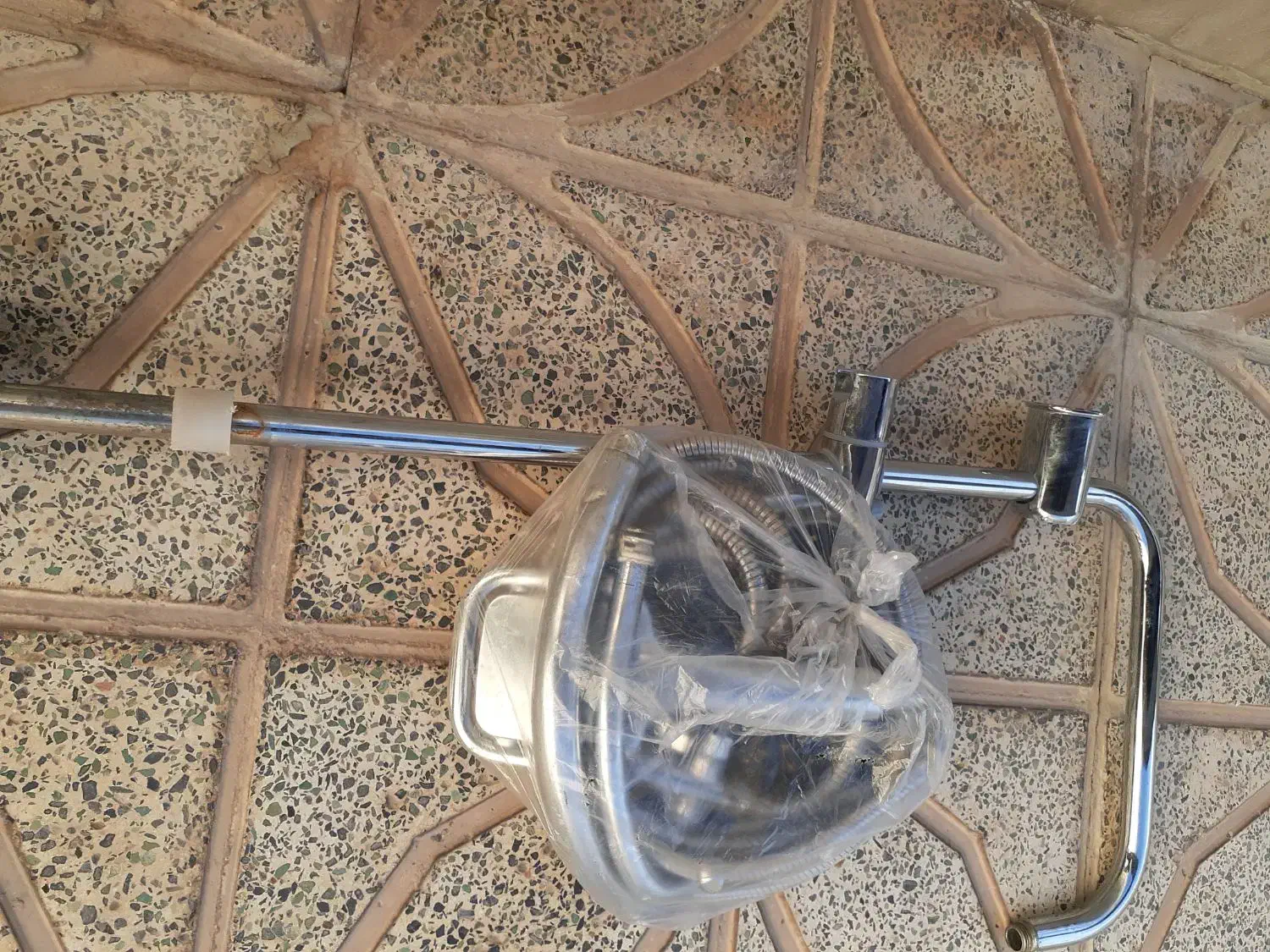 دوش حمام|لوازم حمام|فلاورجان, |دیوار