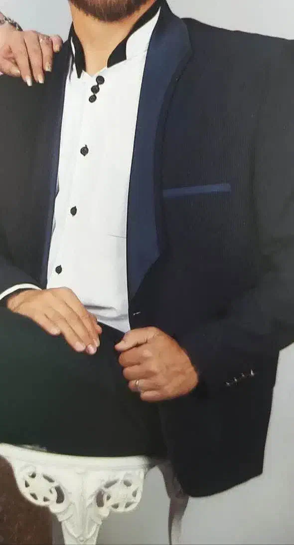 کت و شلوار و جلیقه|لباس|صدرا-فارس, فاز ۲|دیوار