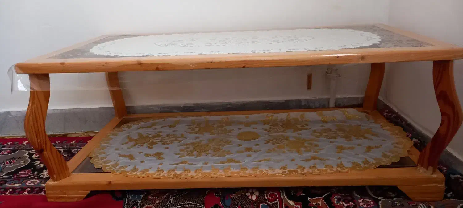 میز جلو مبلی قدیمی|مبلمان خانگی و میز عسلی|تویسرکان, |دیوار