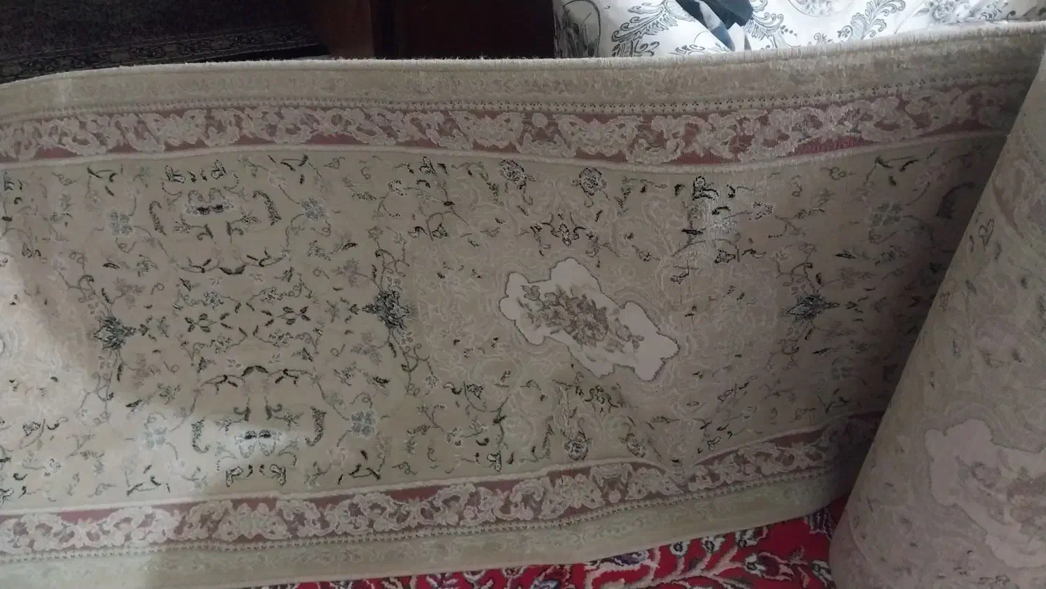کناره ۷متری سالم ماشینی عرض ۱متری کرم رنگ|فرش|تبریز, |دیوار
