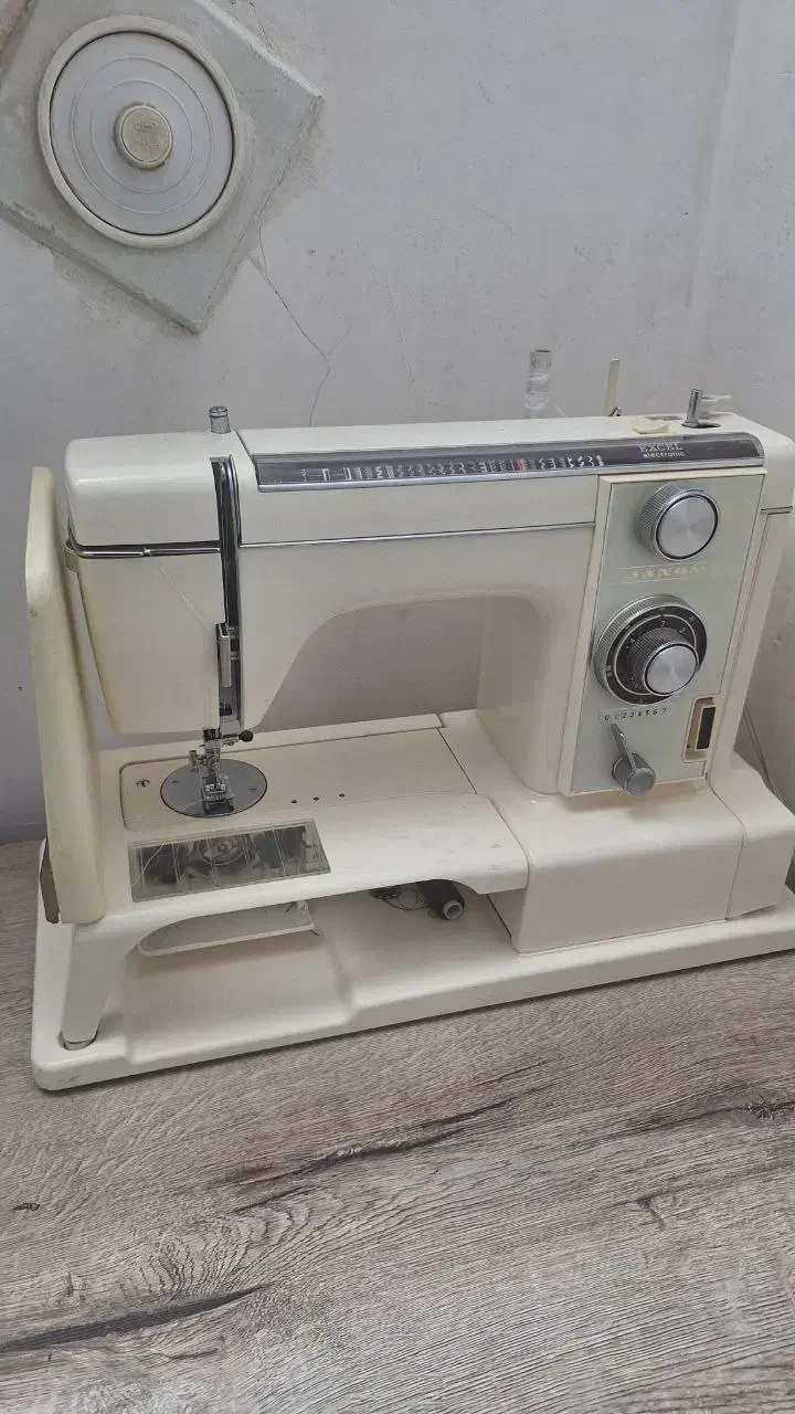 چرخ خیاطی ژانومه ۸۱۵ نو|چرخ خیاطی و ریسندگی|تربت جام, ترکمن ها|دیوار