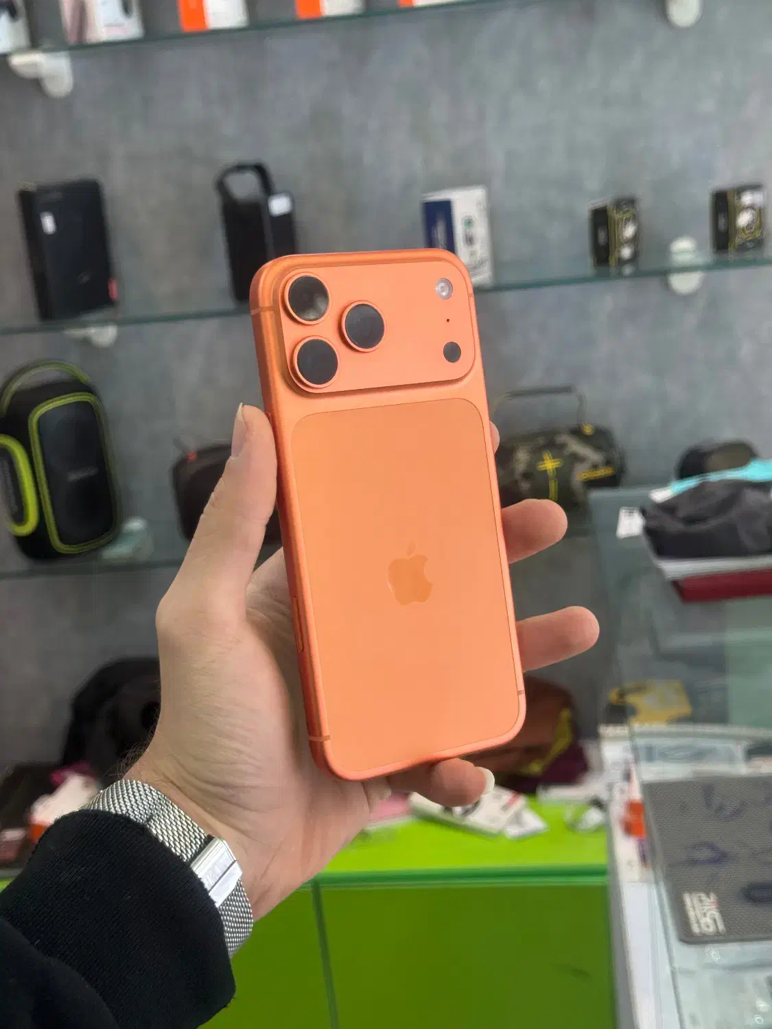 iphone 17 promax & 16 normal|موبایل|یاسوج, |دیوار