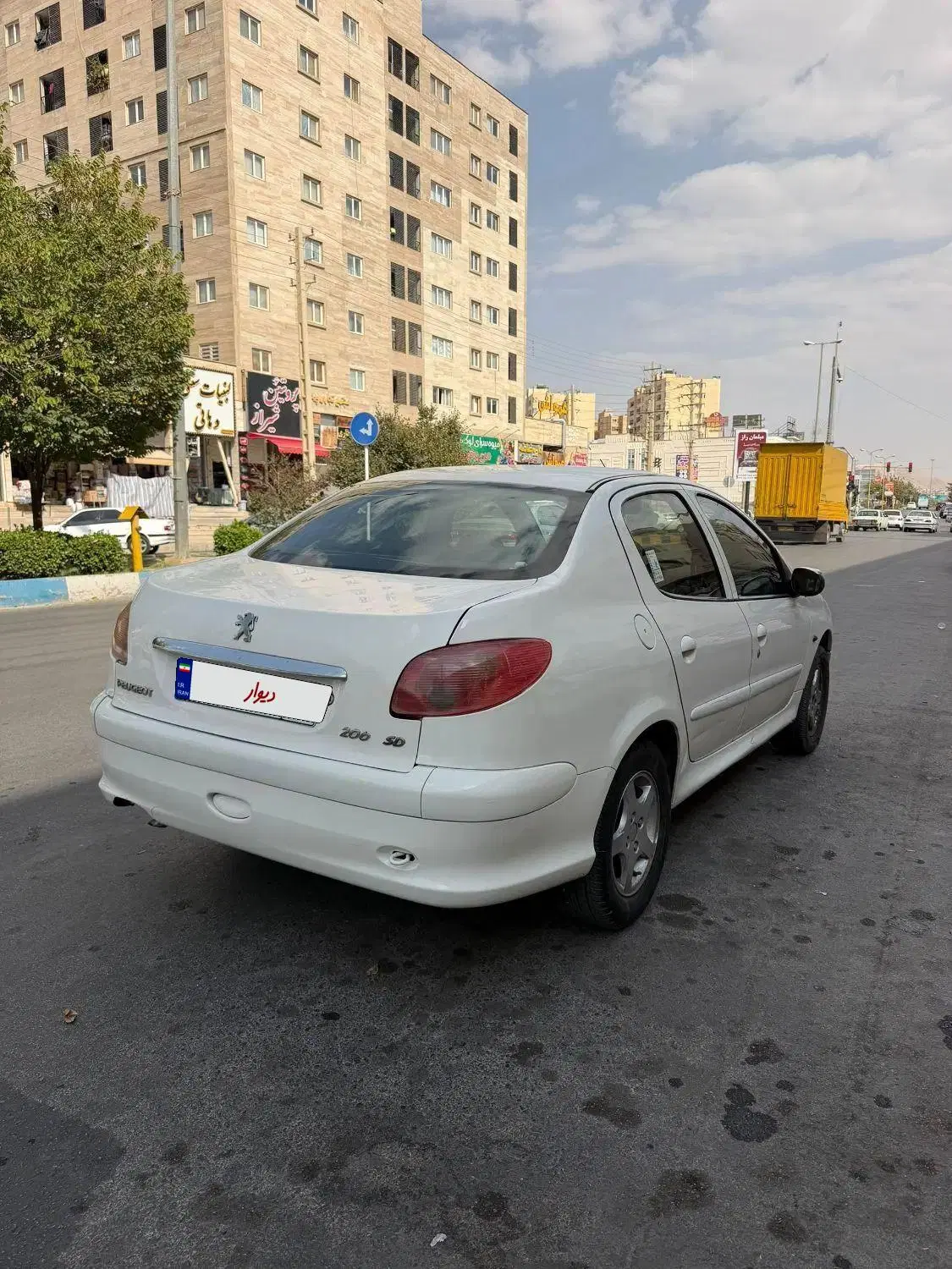 206 sd|خودرو سواری و وانت|شیراز, شهرک استقلال|دیوار