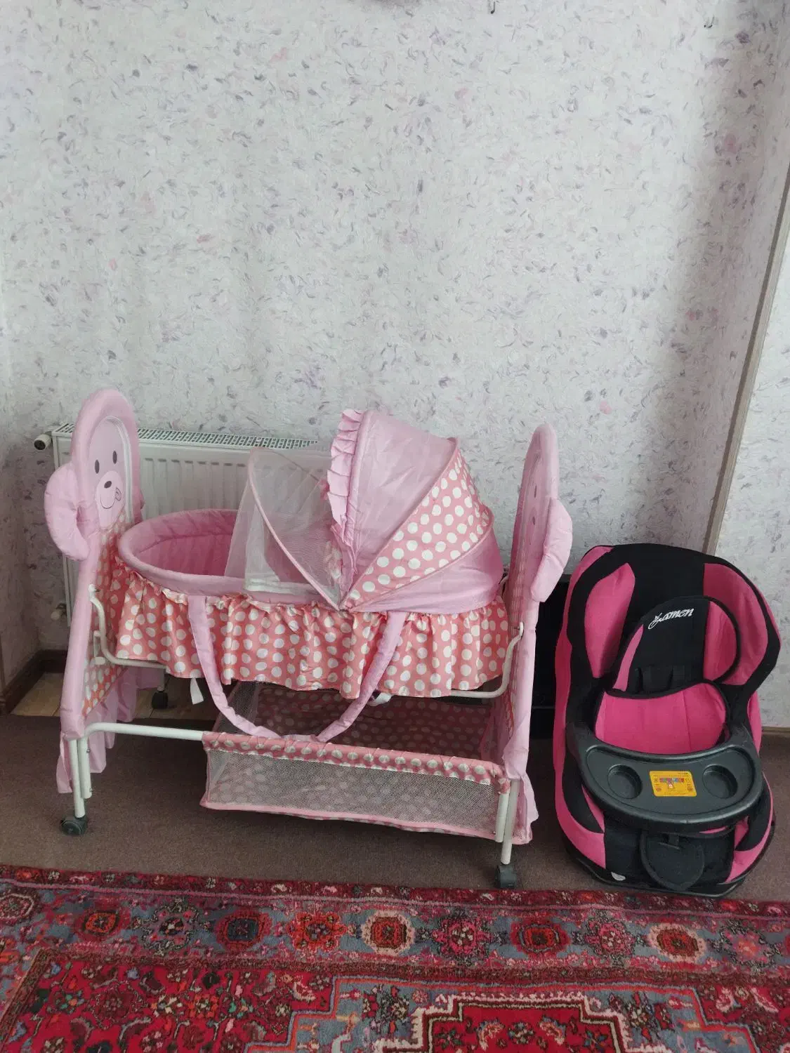 گهواره و صندلی ماشین برای کودک|تخت و صندلی بچه|زنجان, |دیوار