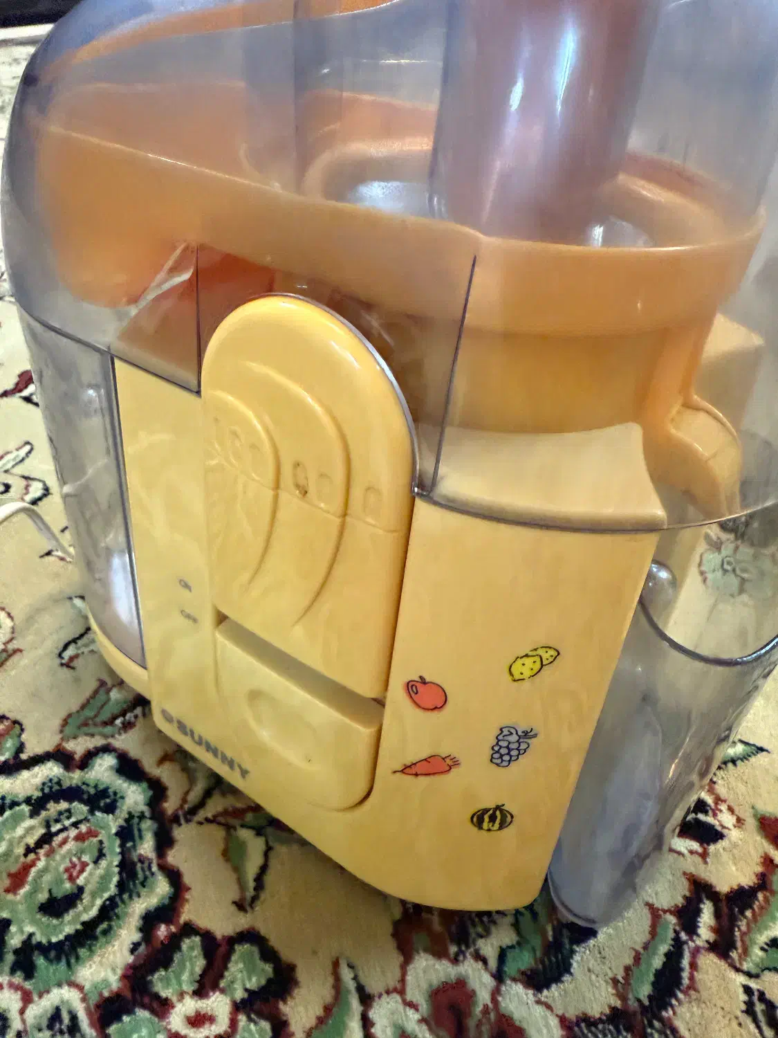 ابمیوه گیری مارک سونیا|آبمیوه‌گیر و آب‌مرکبات‌گیر|قم, لسانی|دیوار