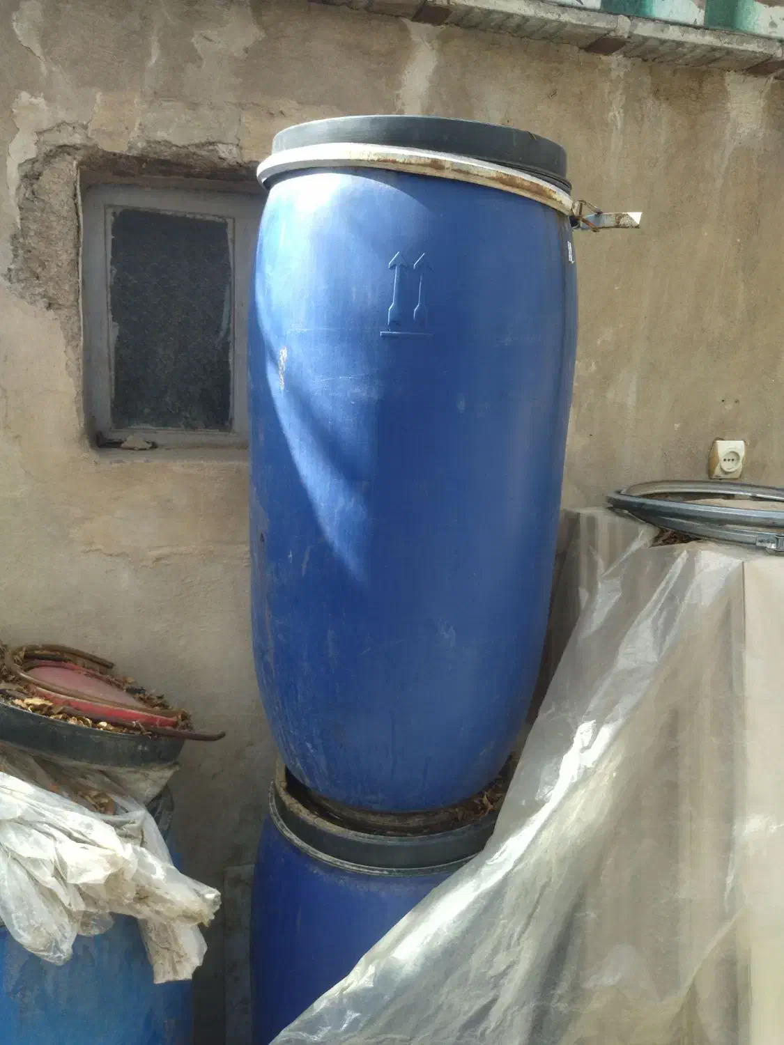 گالن 160-200-220|ظروف نگهدارنده، پلاستیکی، یک‌بارمصرف|کرج, حصارک بالا|دیوار