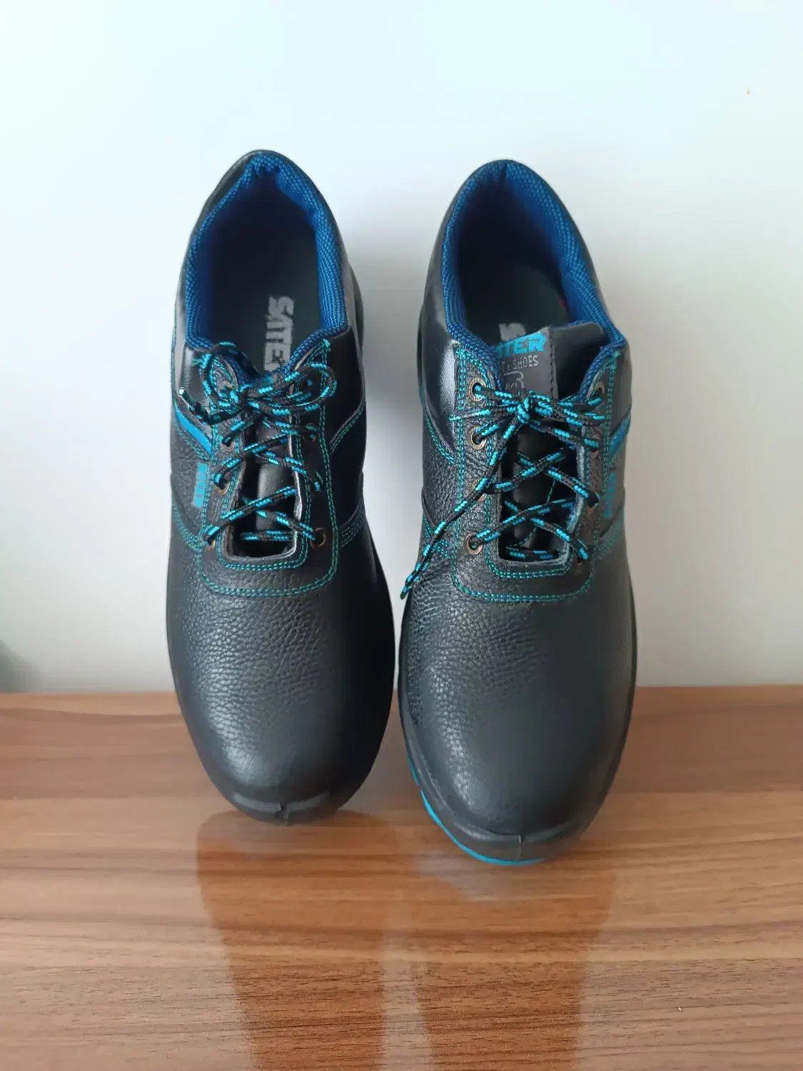 کفش ضد ضربه|کیف، کفش، کمربند|چناران, |دیوار