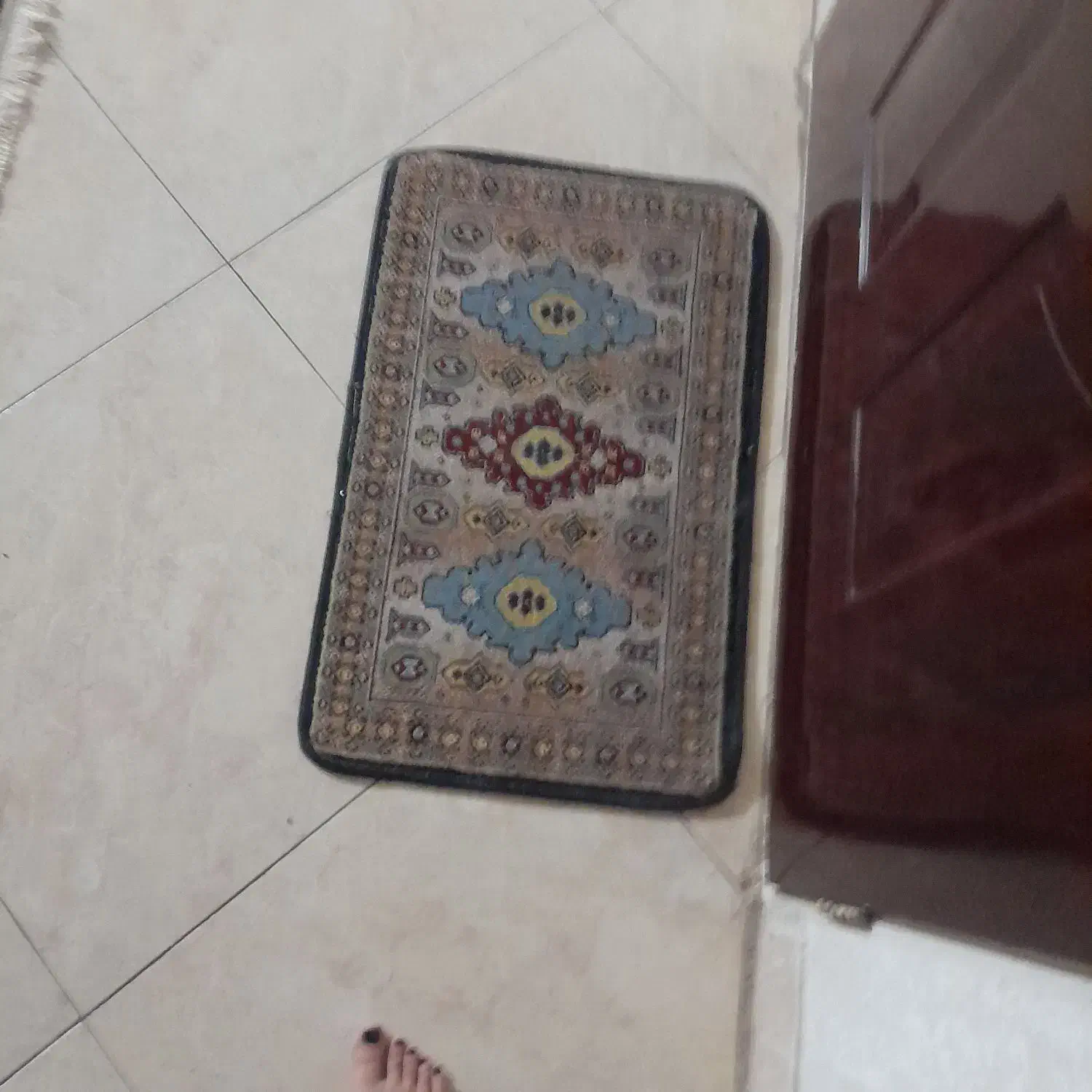 کناره فرش|گلیم، جاجیم، گبه|نیشابور, کوی یغما|دیوار