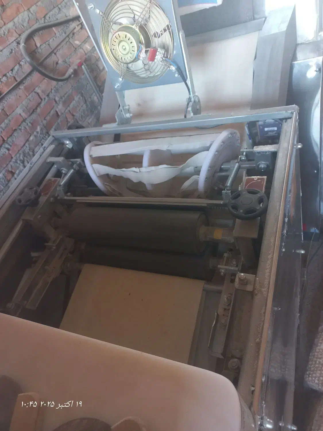 دستگاه تونلی لواش آذریاب باسه کاره وخمیرگیر نو|ماشین‌آلات صنعتی|مشگین شهر, |دیوار