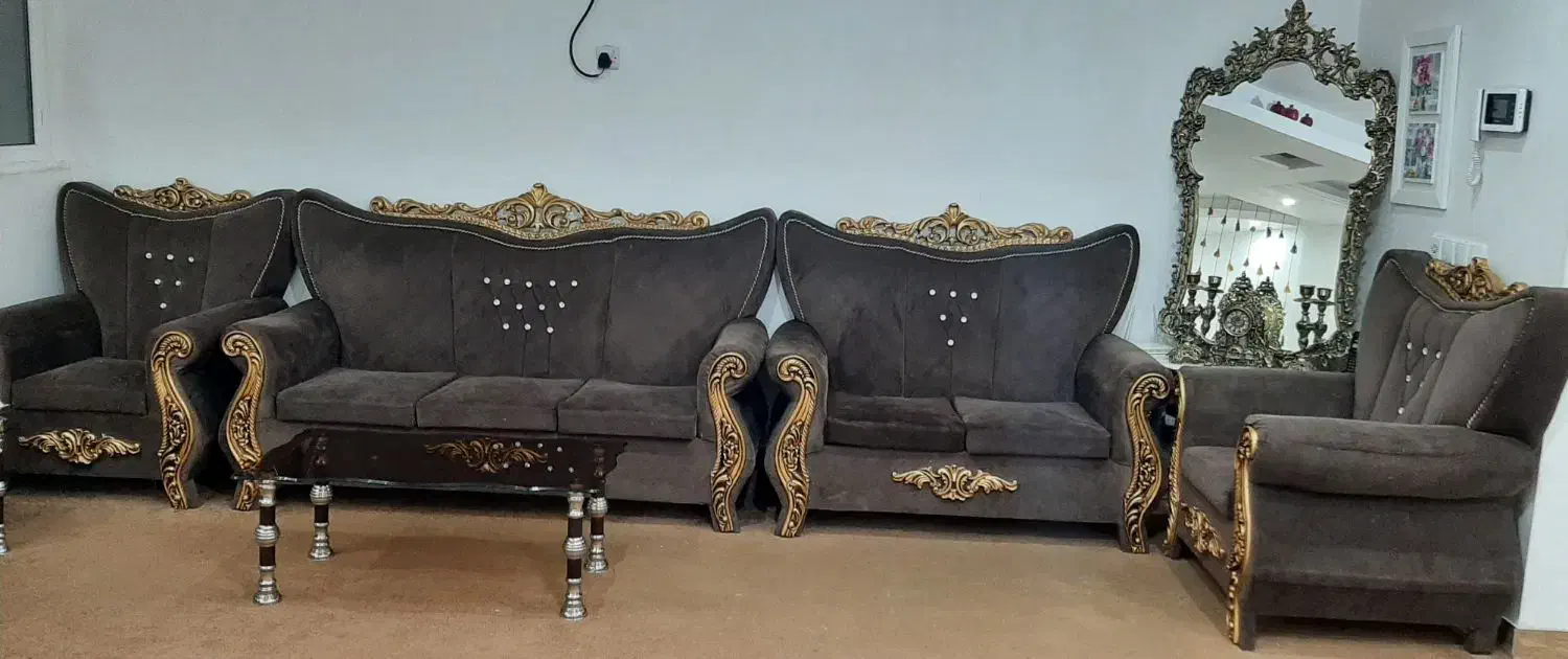 فروش مبل سلطنتی ۷ نفره و آینه کنسول سلطنتی برنز|مبلمان خانگی و میز عسلی|شوشتر, |دیوار