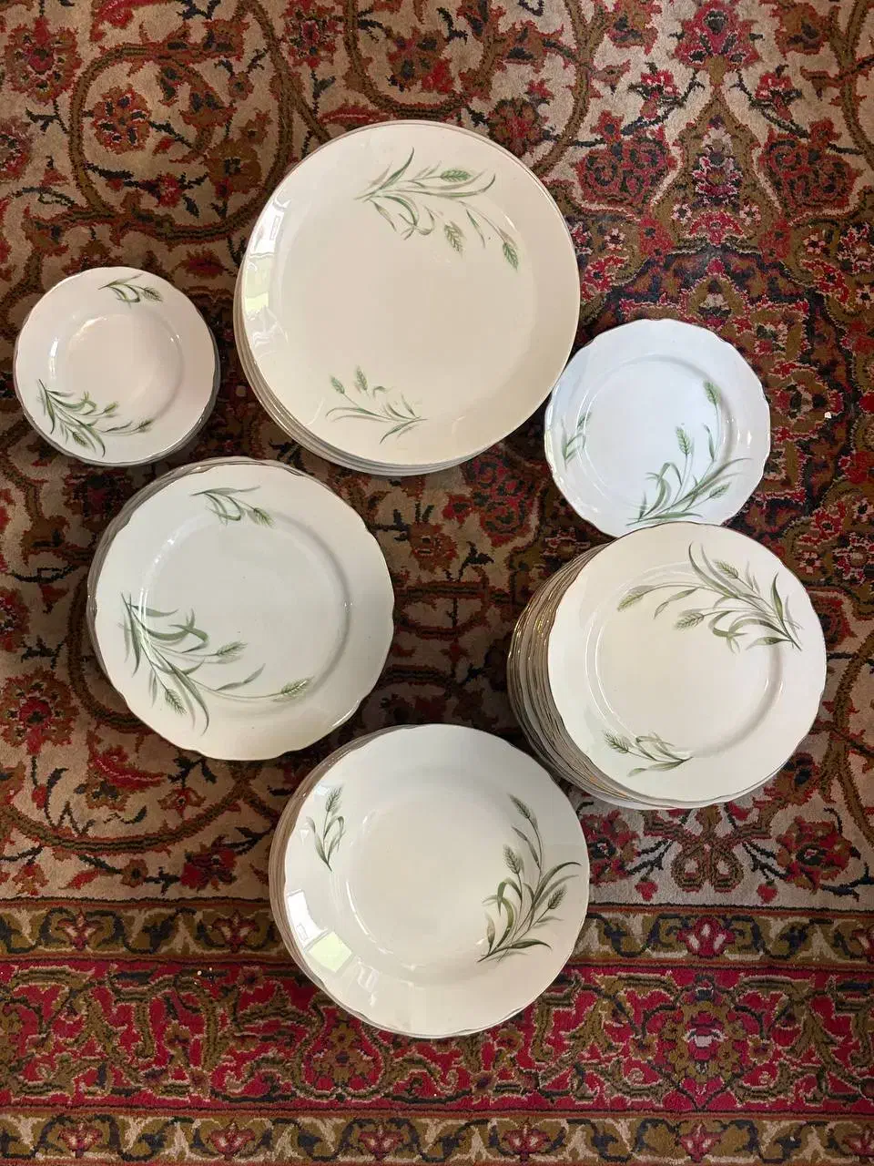 ظروف گل گندمی|ظروف سرو و پذیرایی|رشت, پیرسرا|دیوار