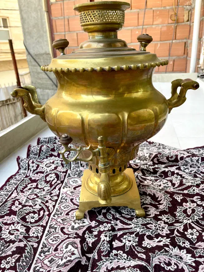 سماور ذغالی|کلکسیون اشیاء عتیقه|تبریز, |دیوار