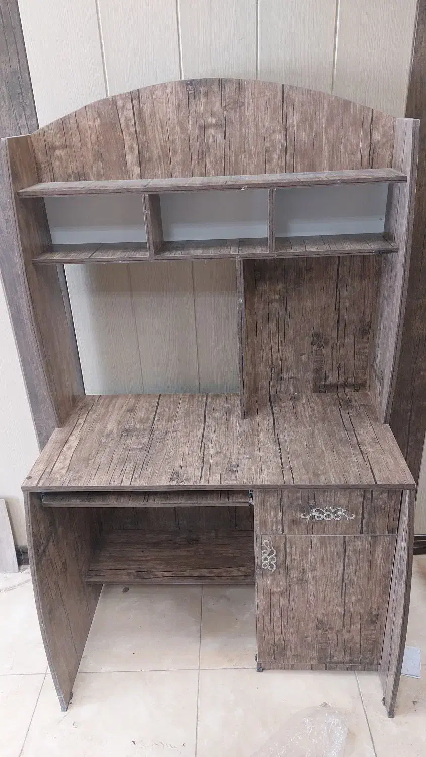 میز تحریر کشو و کمد دار|میز تحریر و کامپیوتر|یزد, |دیوار