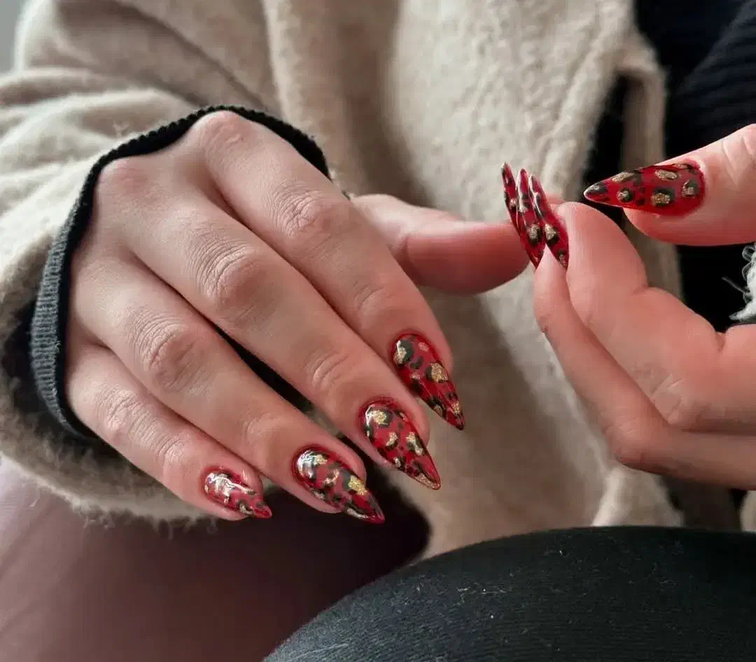 کاشت ناخن تخفیف ویژه شب یلدا|خدمات آرایشگری و زیبایی|کرمان, |دیوار