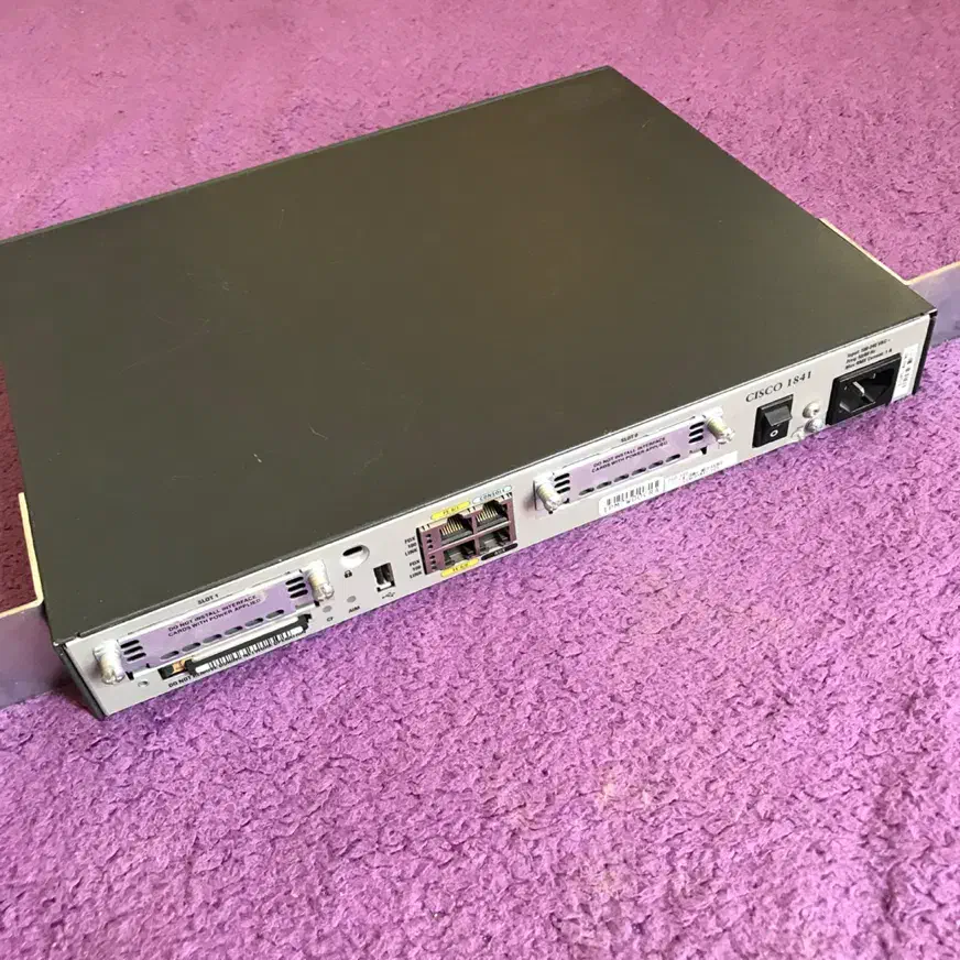 روتر سیسکو cisco 1841|مودم و تجهیزات شبکه|تهران, جیحون|دیوار