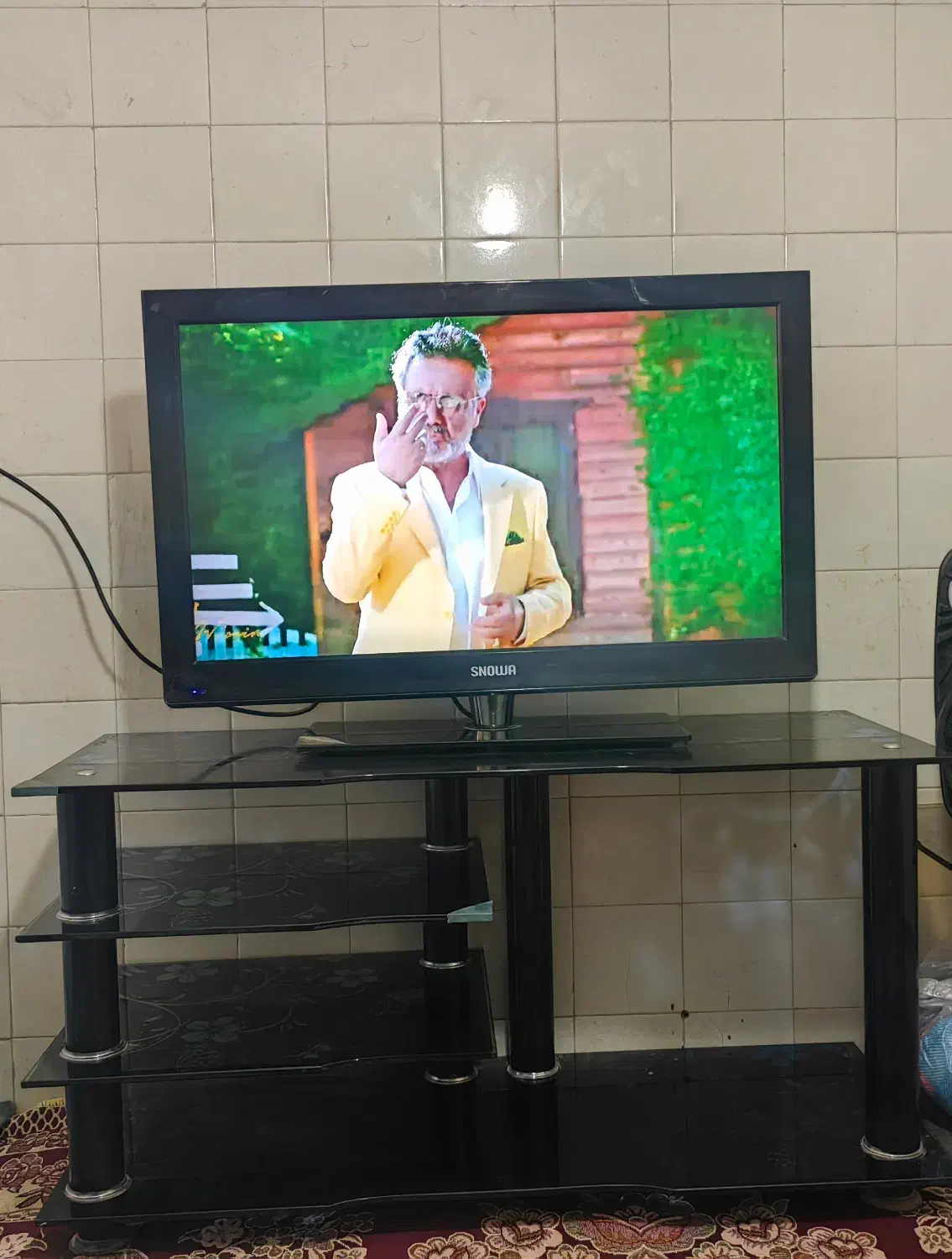 تلویزیون کاملاسالم|تلویزیون و پروژکتور|یزد, |دیوار