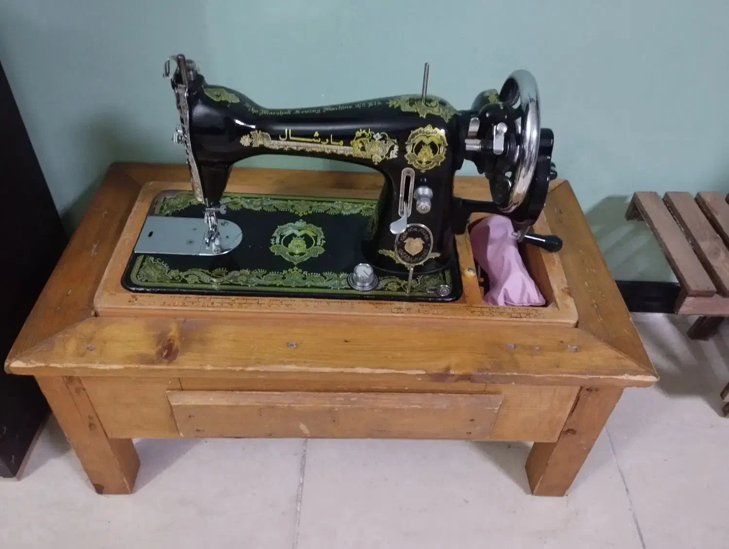 چرخ خیاطی آنتیک / عتیقه|چرخ خیاطی و ریسندگی|زرقان, |دیوار