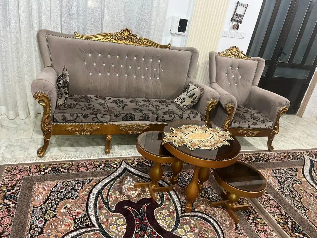 فروش فوری مبل ۷ نفره|مبلمان خانگی و میز عسلی|چالوس, |دیوار