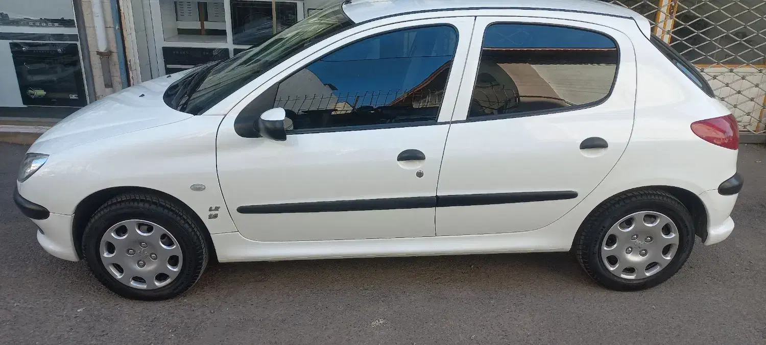 پژو ۲۰۶ تیپ۵ مدل ۹۸|خودرو سواری و وانت|رشت, چله خانه|دیوار