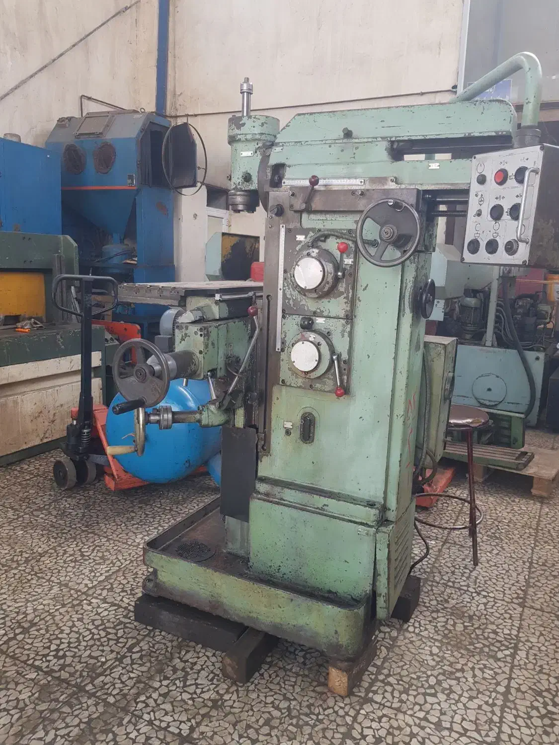 فرز روس کله شاه|ماشین‌آلات صنعتی|رشت, حومه رشت|دیوار