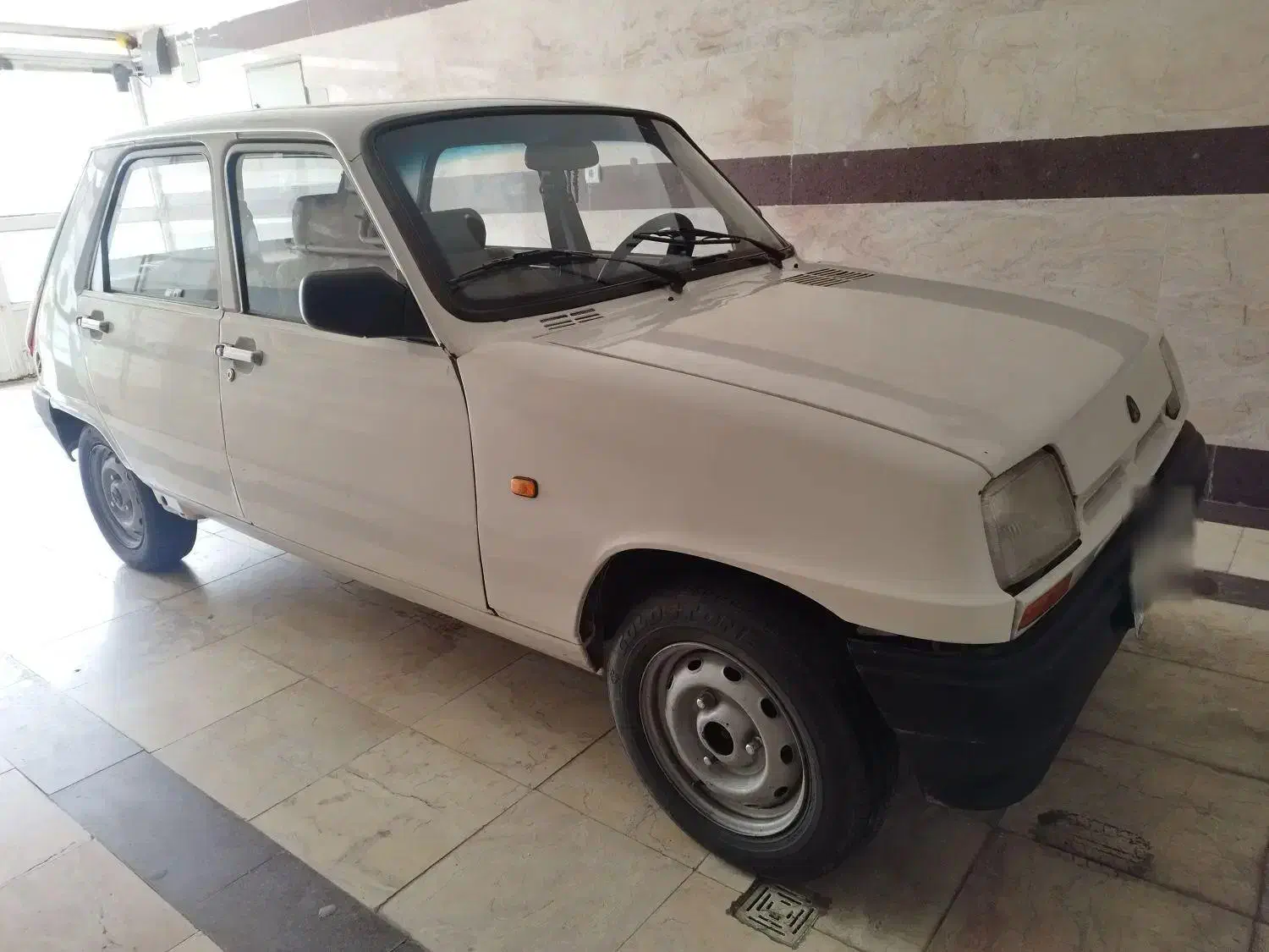 رنو مدل ۷۹ کلکسیونی|خودرو کلاسیک|همدان, |دیوار