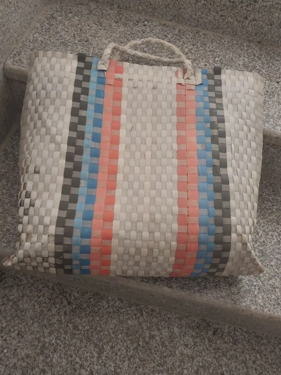 سبدحصیری زنبیل حصیری|صنایع دستی و سایر لوازم تزئینی|شیراز, شهرک مطهری|دیوار