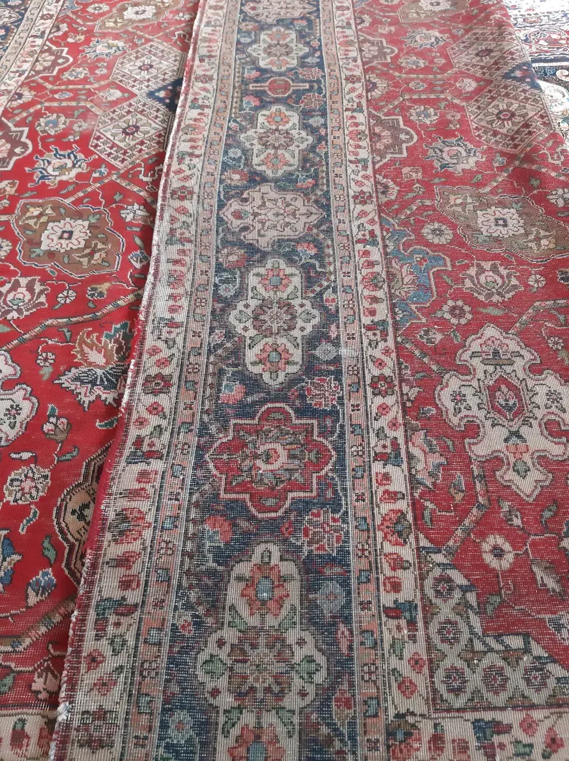 فرش مشهد کارکرده ۱۲ متری پارگی نداره|فرش|باسمنج, |دیوار